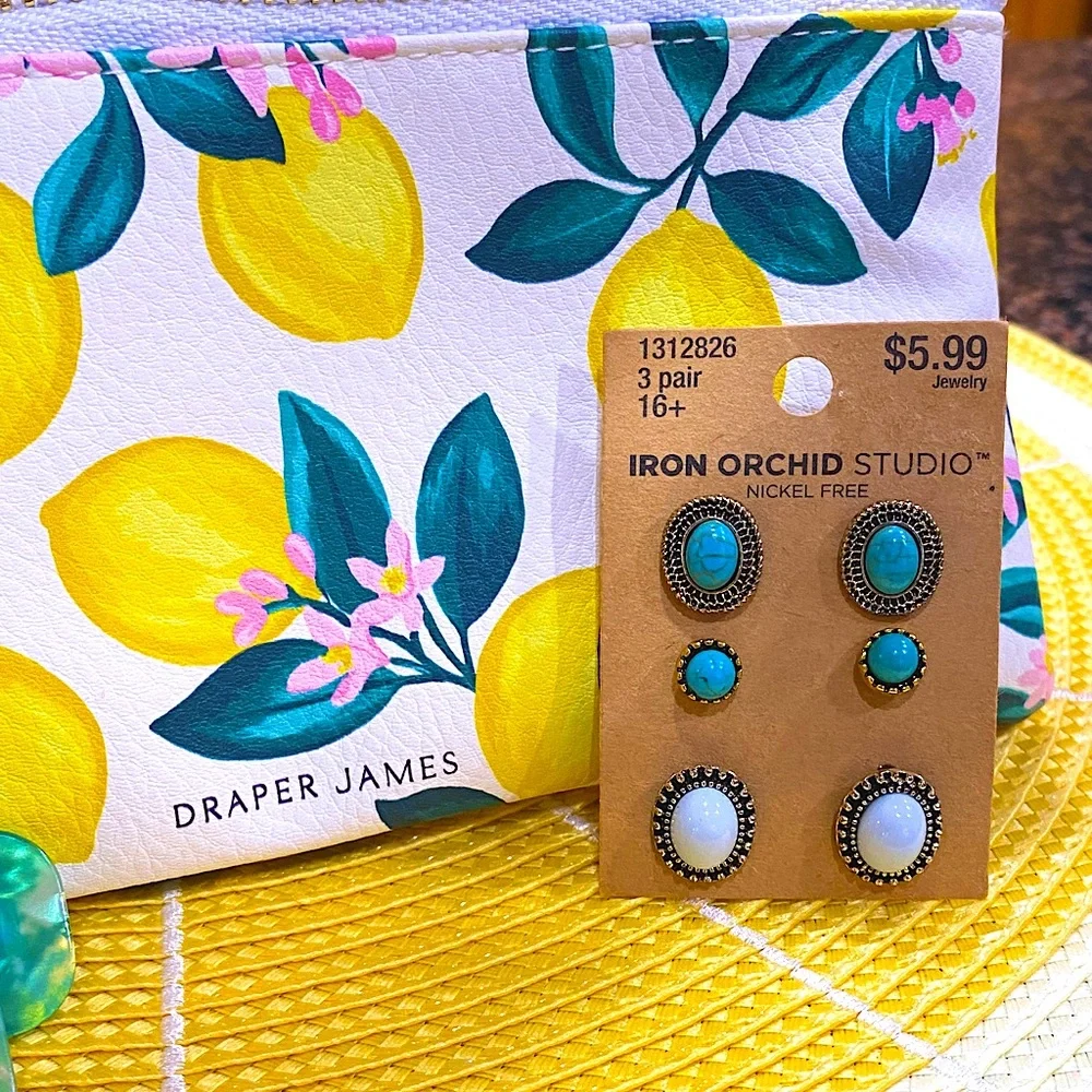 Draper James-  Citrus Blossom Pouch NWT & FREE hair clips or earrings:)